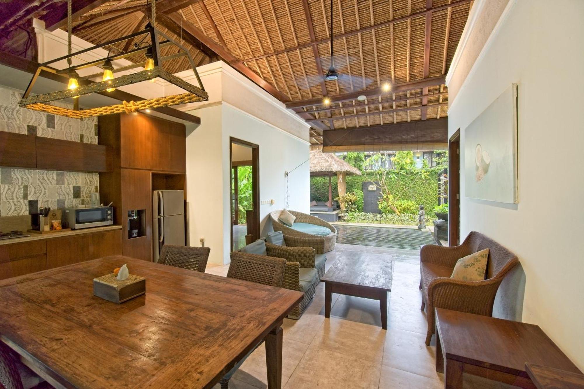 Kecapi Villa Seminyak By Ini Vie Hospitality Exteriör bild